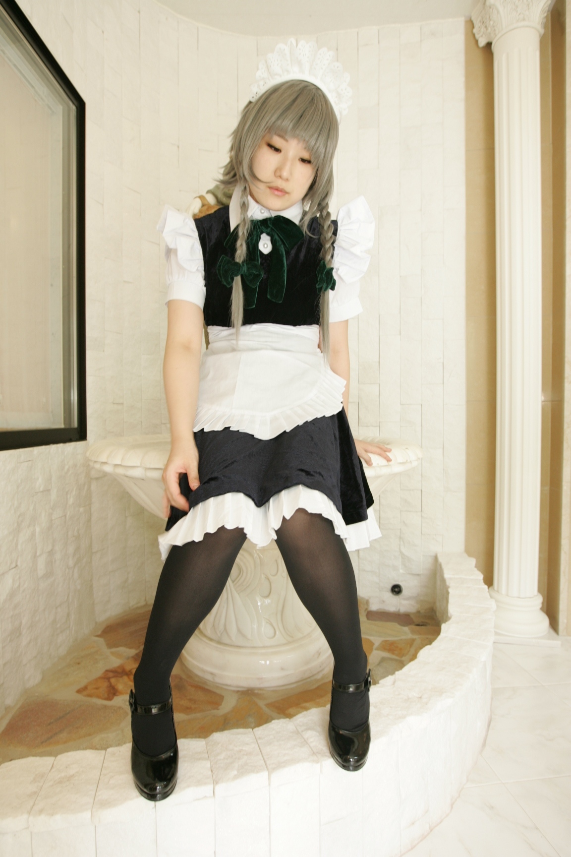 黑丝游戏美女　[Cosplay]Izayoi-Sakuya 日本超级诱惑美女图片写真